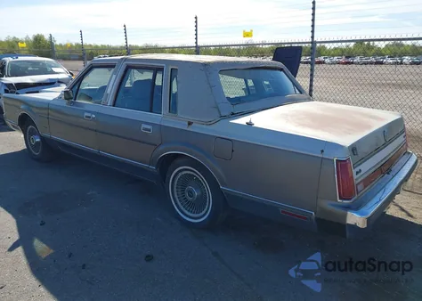 1988 Lincoln Town Car Cartier from USA, damaged, VIN 1LNBM83F3JY709144